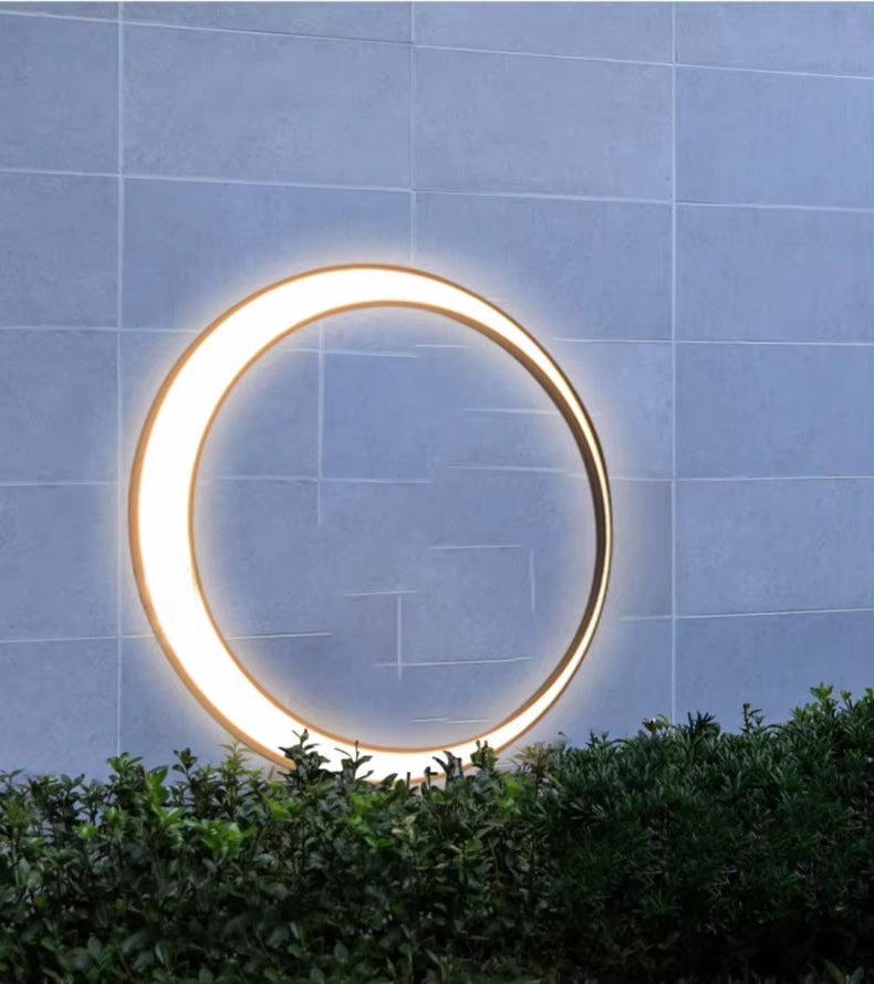 Terra Series - Modern Circular LED Outdoor Wall Light - Valo Hetki