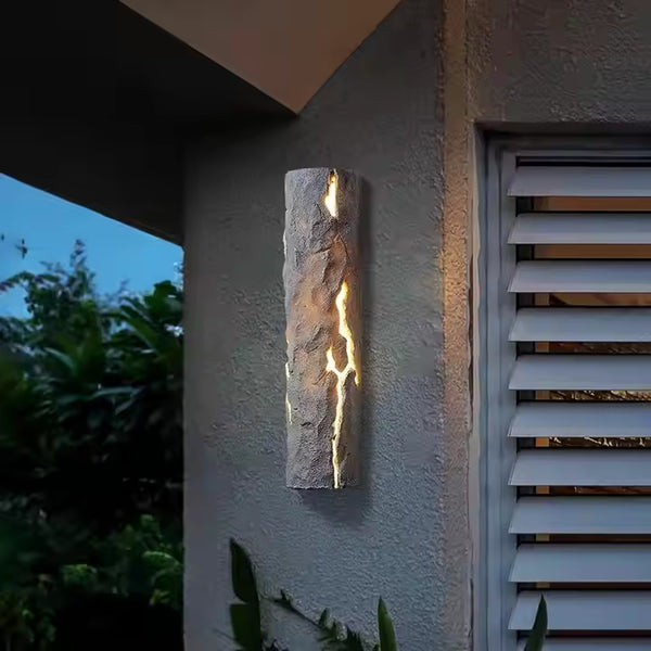 Horizon Series - Rustic Outdoor Rock-Texture LED Wall Light - Valo Hetki
