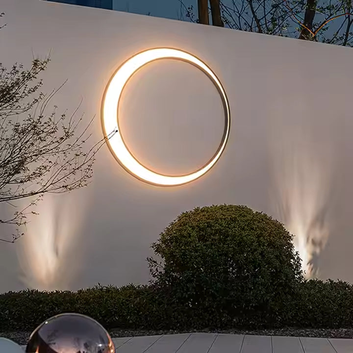 Terra Series - Modern Circular LED Outdoor Wall Light - Valo Hetki